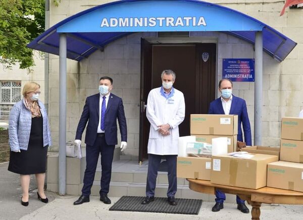 Încă o universitate a făcut donații pentru spitalele din Chișinău Încă o universitate a făcut donații pentru spitalele din Chișinău - Sputnik Moldova
