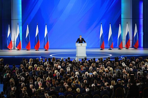Президент России Владимир Путин выступает с ежегодным посланием Федеральному Собранию - Sputnik Moldova