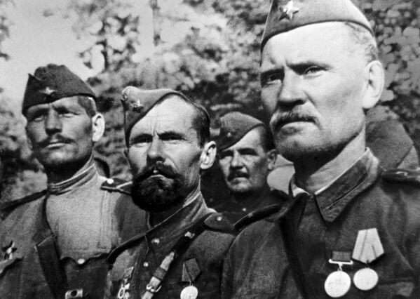 Бойцы Красной Армии в дни Великой Отечественной войны, 1943 год - Sputnik Moldova-România