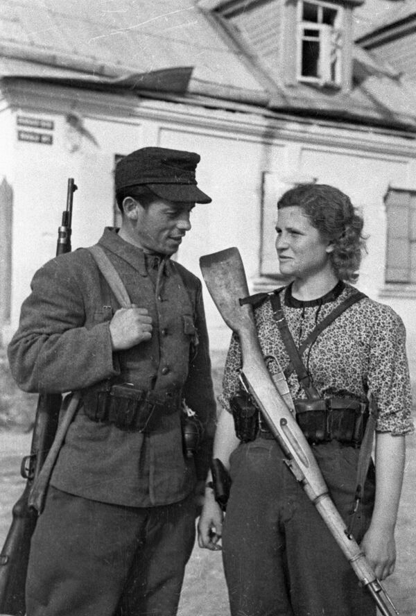 Литовские партизаны в Вильнюсе во время Великой Отечественной войны, 1944 год - Sputnik Moldova