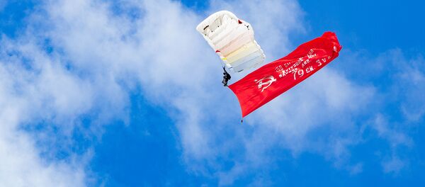 15-метровое Знамя Победы 15-метровое Знамя Победы - Sputnik Молдова