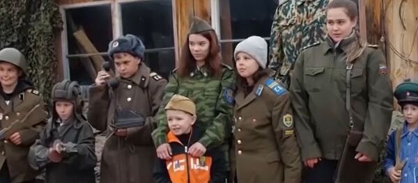 Сибиряк открыл в селемузей истории Сибиряк открыл в селемузей истории - Sputnik Молдова