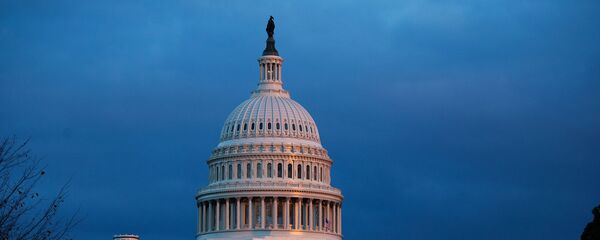 Капитолий США во время заката (12 ноября 2019). Вашингтон - Sputnik Молдова
