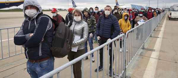 Aproximativ 160 de lucrători sezonieri români pe Aeroportul din Hahn, Germania - Sputnik Moldova