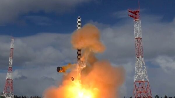 Запуск ракеты «Сармат» с космодрома «Плесецк» - Sputnik Moldova