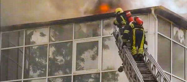 Пожар на территории Moldexpo в Кишиневе - Sputnik Moldova