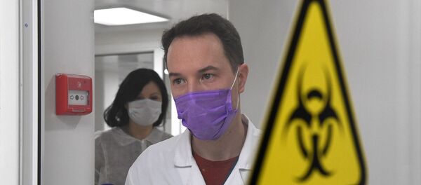 Работа вирусологической лаборатории, где производится анализ на новую коронавирусную инфекцию - Sputnik Молдова