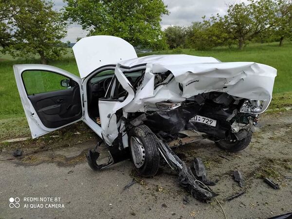 Locul parcă ar fi blestemat: Un grav accident produs acolo unde anterior au murit 4 oameni Locul parcă ar fi blestemat: Un grav accident produs acolo unde anterior au murit 4 oameni - Sputnik Moldova