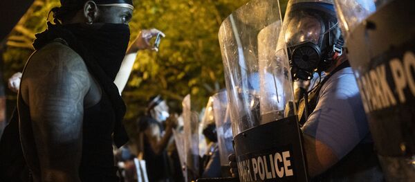 Протесты в Миннеаполисе Протесты в Миннеаполисе - Sputnik Moldova-România