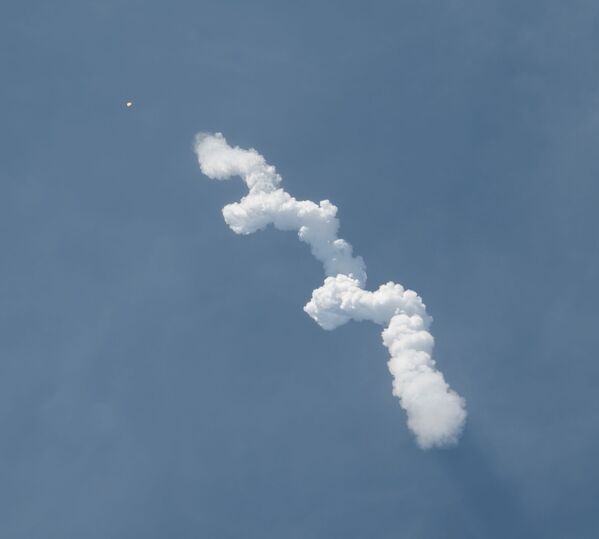 Первый пилотируемый запуск корабля Crew Dragon, созданного компанией SpaceX Илона Маска - Sputnik Молдова
