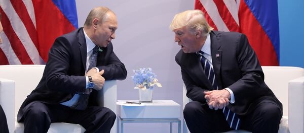 Donald Trump (à droite) et Vladimir Poutine - Sputnik Moldova