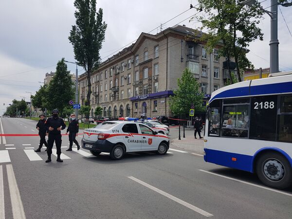 O nouă alertă cu bombă la Ambasada Rusiei la Chișinău: Ce spune Poliția O nouă alertă cu bombă la Ambasada Rusiei la Chișinău: Ce spune Poliția - Sputnik Moldova