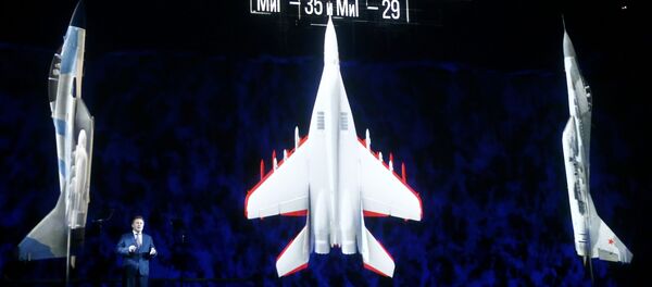 Sergei Korotkov, Chief Executive Officer of the Russian Aircraft Corporation MiG, delivers a speech during the international presentation of a new multi-role Russian MiG-35 fighter at the MiG plant in Lukhovitsy outside Moscow, Russia January 27, 2017 - Sputnik Moldova