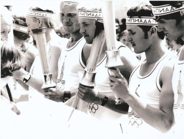 Flacăra păcii și prieteniei: Cum a întâmpinat Moldova Focul Olimpic în anul 1980 Flacăra păcii și prieteniei: Cum a întâmpinat Moldova Focul Olimpic în anul 1980 - Sputnik Moldova