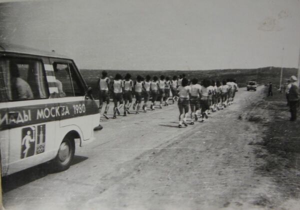 Flacăra păcii și prieteniei: Cum a întâmpinat Moldova Focul Olimpic în anul 1980 Flacăra păcii și prieteniei: Cum a întâmpinat Moldova Focul Olimpic în anul 1980 - Sputnik Moldova