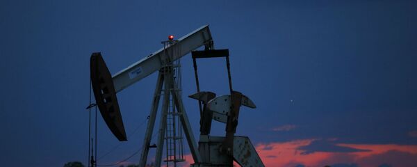 Нефтяная качалка в Оклахома-Сити - Sputnik Молдова