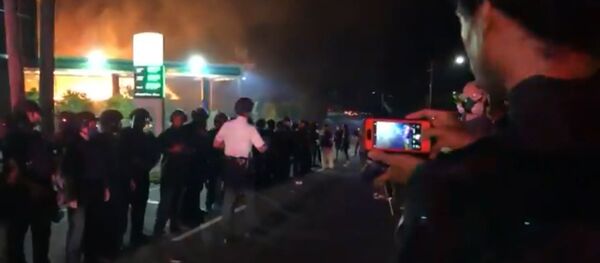 Un nou val de proteste În Atlanta: Poliția a ucis un afro-american în timpul reținerii Un nou val de proteste În Atlanta: Poliția a ucis un afro-american în timpul reținerii - Sputnik Moldova