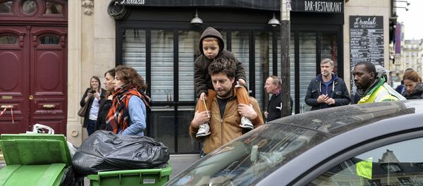 Ситуация в Париже после серии терактов - Sputnik Moldova