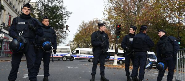 Ситуация в Париже после серии терактов Ситуация в Париже после серии терактов - Sputnik Молдова