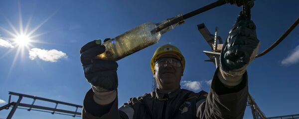 Exploatarea zăcămintelor de petrol - Sputnik Moldova-România