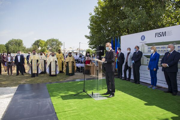 Foto - Șantier inaugurat oficial la Comrat: Chicu, Șarov, Ioniță, Vlah Foto - Șantier inaugurat oficial la Comrat: Chicu, Șarov, Ioniță, Vlah - Sputnik Moldova