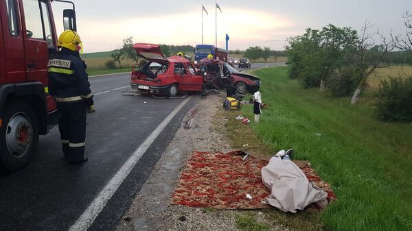 Accidentul cumplit din Găgăuzia – detalii îngrozitoare: În ce stare se află copii Accidentul cumplit din Găgăuzia – detalii îngrozitoare: În ce stare se află copii - Sputnik Moldova