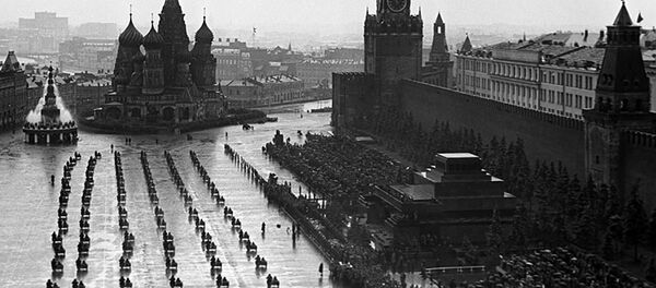  Parada Victoriei la 24 iunie 1945 în Piața Roșie. - Sputnik Moldova-România
