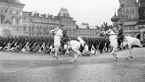 Парад Победы на Красной площади в Москве 24 июня 1945 года - Sputnik Молдова