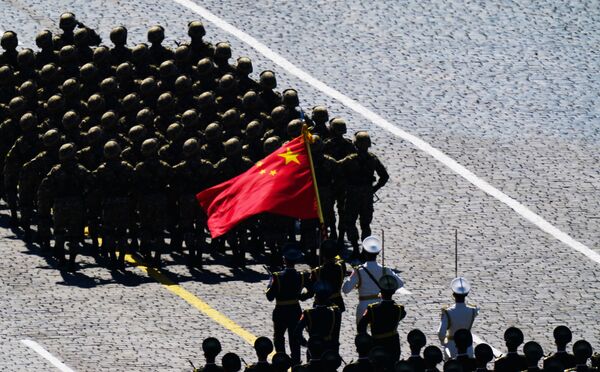 Военнослужащие иностранных государств во время военного парада в ознаменование 75-летия Победы на Красной площади - Sputnik Moldova