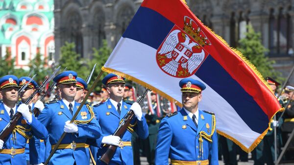 Парадный расчет армии Сербии во время военного парада в ознаменование 75-летия Победы - Sputnik Молдова