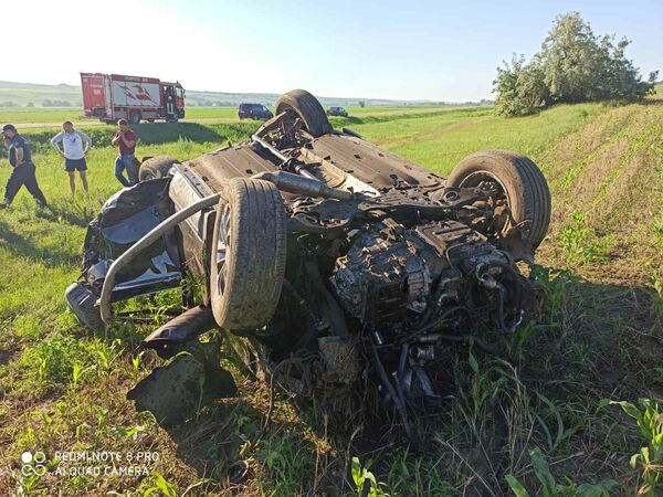 Трагедия в Хынчештах — в автокатастрофе погиб человек, еще один ранен Трагедия в Хынчештах — в автокатастрофе погиб человек, еще один ранен - Sputnik Молдова
