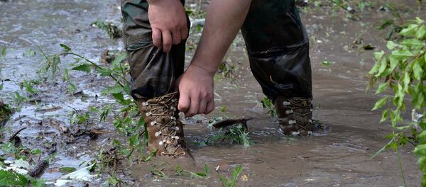 Военные ликвидируют последствия наводнений  - Sputnik Молдова