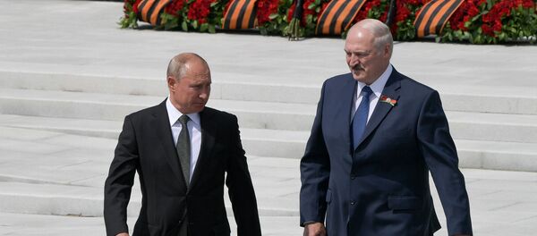 Президент РФ В. Путин и президент Беларуси А. Лукашенко открыли Ржевский мемориал Советскому солдату - Sputnik Молдова