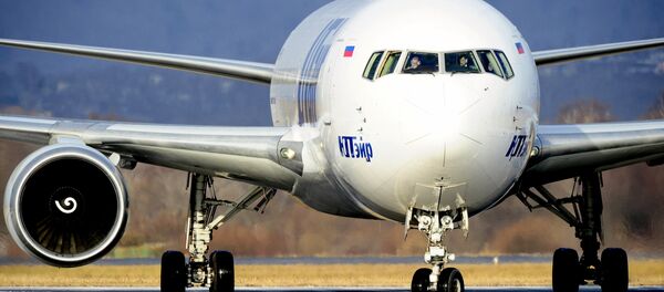 Самолет авиакомпании Utair - Sputnik Молдова