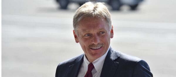 Дмитрий Песков пресс-секретарь президента Российской Федерации Владимира Путина  (1 октября 2019) Ереван - Sputnik Молдова