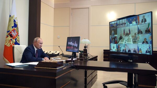 Президент РФ В. Путин встретился с рабочей группой по поправкам в Конституцию РФ - Sputnik Moldova