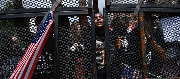 Участники протестов в Талсе, Оклахома  - Sputnik Молдова