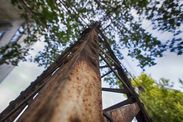 Старинный чугунный столб в центре Кишинева - Sputnik Молдова