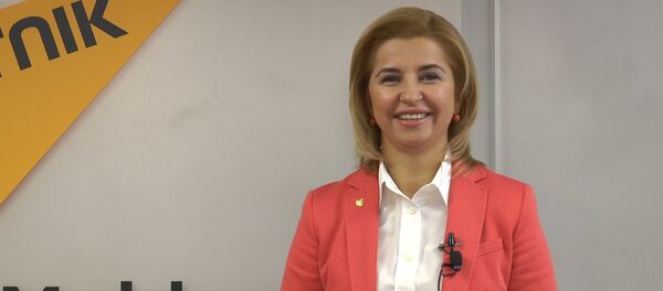 В поэтическом проекте Sputnik.Чтения в Молдове приняла участие Глава Гагаузии - Sputnik Молдова