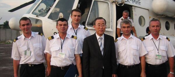 Экипаж молдавского вертолета в Афганистане - Sputnik Молдова