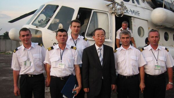 Экипаж молдавского вертолета в Афганистане - Sputnik Молдова