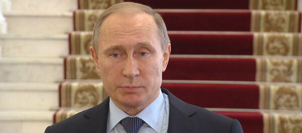 Спутник_Он спасен – Путин о судьбе штурмана сбитого в Сирии Су-24 Спутник_Он спасен – Путин о судьбе штурмана сбитого в Сирии Су-24 - Sputnik Молдова