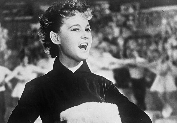 Актриса Людмила Гурченко в кинофильме Карнавальная ночь - Sputnik Молдова