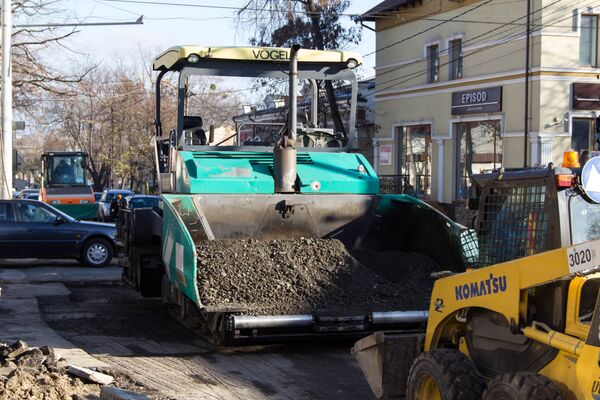 Остается надеяться на хорошую организацию труда, чтобы обновленная дорога была сдана в эксплуатацию в срок. - Sputnik Молдова