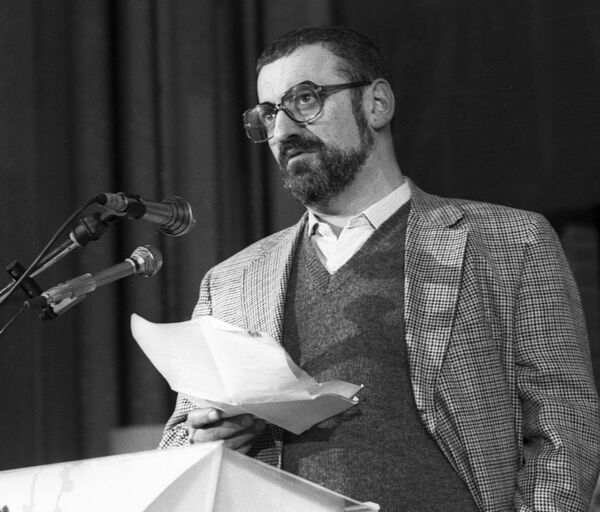 Писатель Григорий Горин Писатель Григорий Горин - Sputnik Молдова
