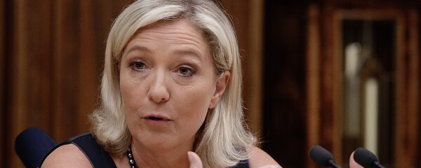 Французский политик Мари Ле Пен - Sputnik Moldova