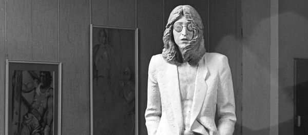 Скульптура Джон Леннон - Sputnik Молдова