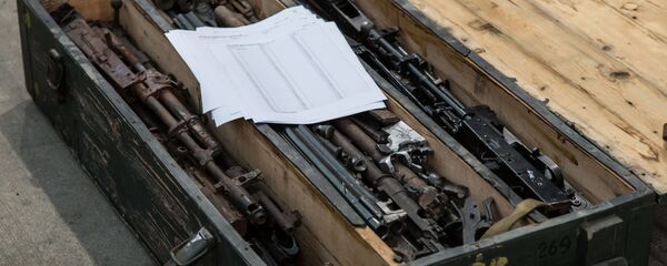 переплавка оружия topirea armamentului - Sputnik Молдова