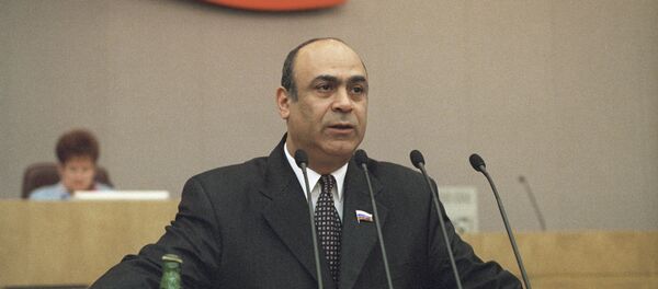 Выступает заместитель председателя Комитета Госдумы РФ по госстроительству Г.Мирзоев - Sputnik Молдова