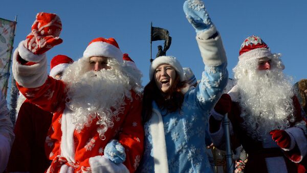 Парад Дедов Морозов во Владивостоке - Sputnik Молдова